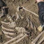 À Paris, des fouilles archéologiques devant le Palais de justice ont permis la découverte de deux squelettes humains