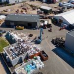 Tribunal de Versailles : « Au-delà du fait que c’est un crétin, il subvient aux besoins de sa famille »