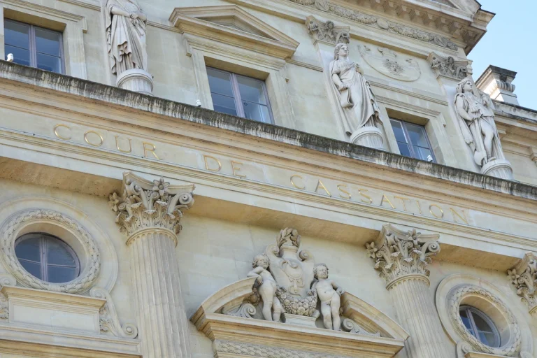 Les signalements effectués par les cours d’appel seront ensuite traités à la Cour de cassation, Quai de l’Horloge à Paris.