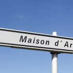 Après son déplacement au centre de rétention administrative de Paris, le bâtonnier Louis Degos réaffirme devant l’Assemblée nationale le caractère « essentiel » du droit de visite