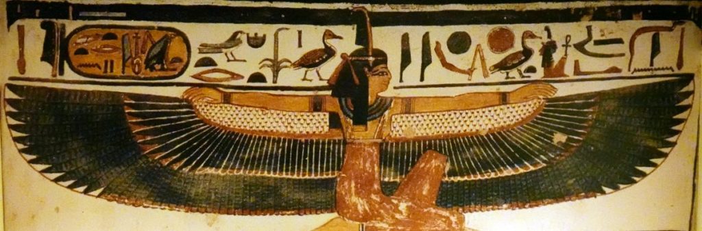 Représentation de la déesse Maât ailes déployées