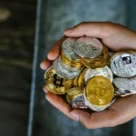 Cryptomonnaies&nbsp;: une mère et son fils, enlevés en Bourgogne, retrouvés dans le Val-de-Marne, quatre personnes interpellées