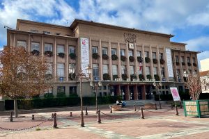 L'hôtel de ville de Poissy, en octobre 2023.