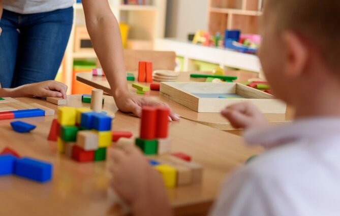 À Puteaux, les maternelles de l’école Parmentier devront bel et bien porter un uniforme