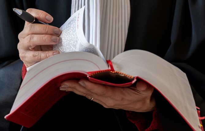 Cabinets d’avocats d’affaires : 2024, année « record » pour la part de femmes dans les mouvements d'associés