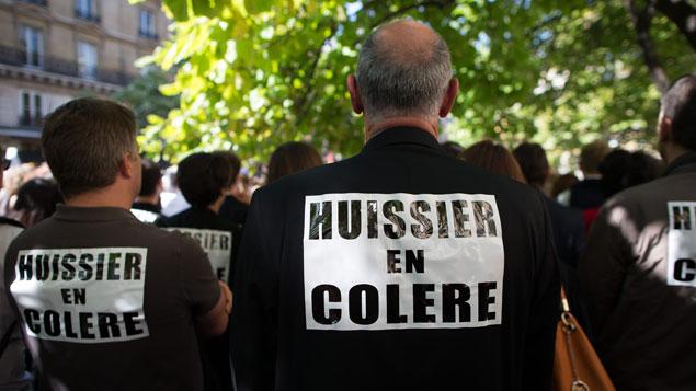 Réforme des professions règlementées : les huissiers dans la rue